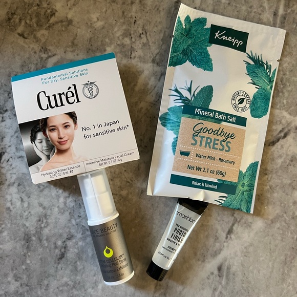 Skincare Bundle - Picture 1 of 5
